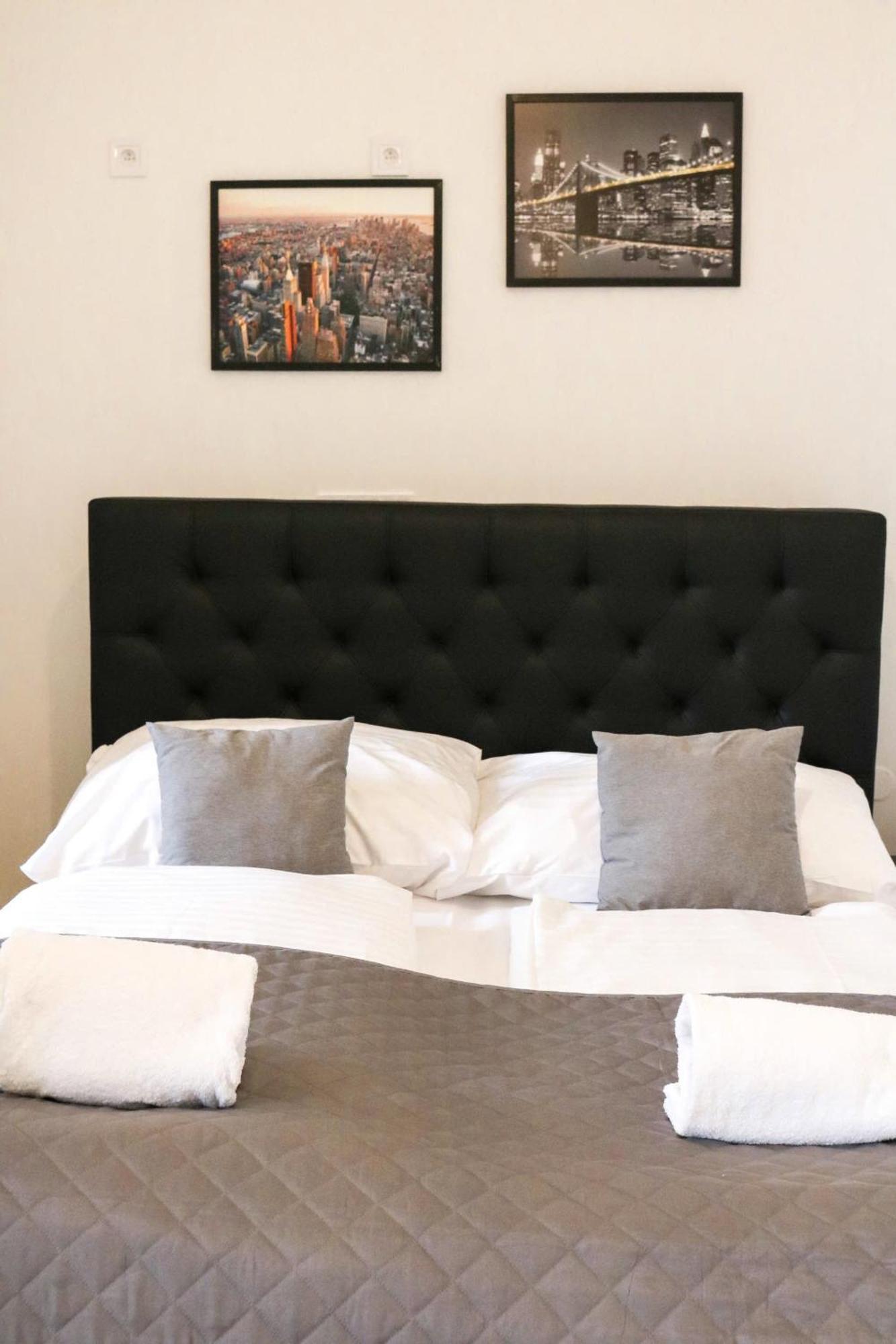 Rose Suites And Rooms Praha Exteriér fotografie